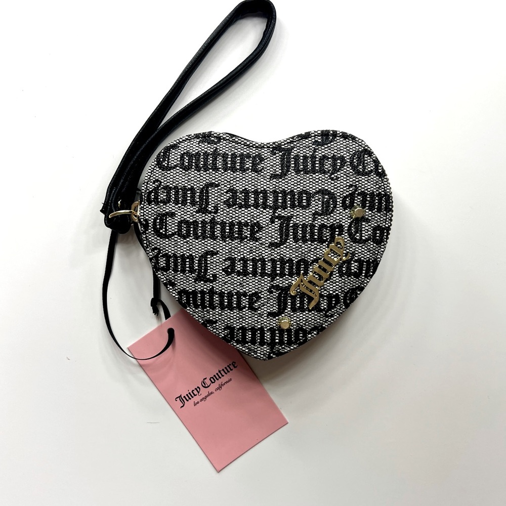 NWT 🖤 Juicy Couture Heart Shaped Wristlet